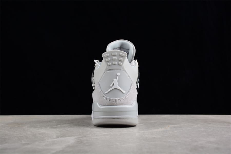 Air Jordan 4 Frozen Moments