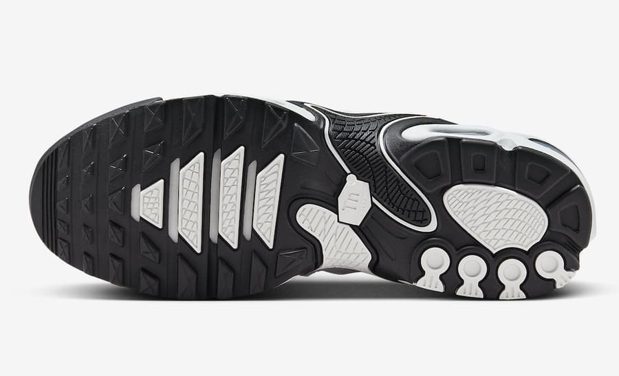 Air Max Plus TN Drift Yin Yang