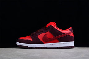 Nike SB Dunk Low Cherry