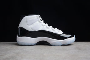 Air Jordan 11 Concord