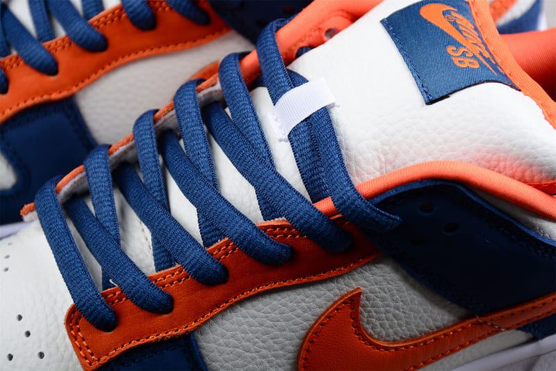 Nike SB Dunk Low Broncos