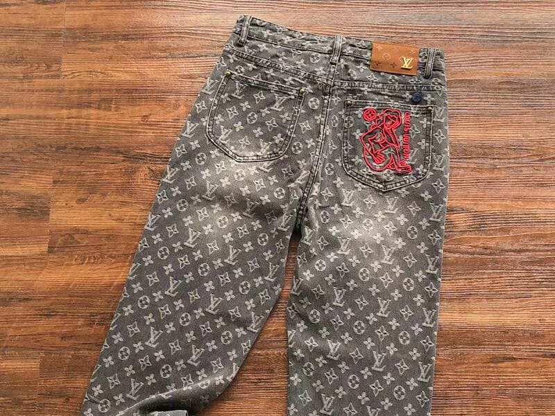 Calça Louis Vuitton Distressed Baggy Monogram Jeans