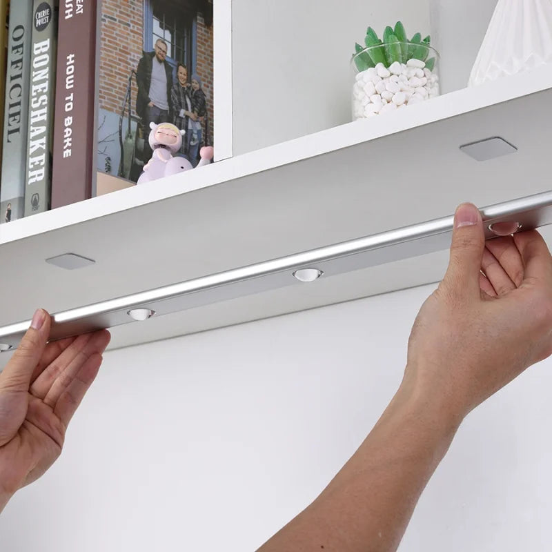Luz com Sensor de Movimento Inteligente