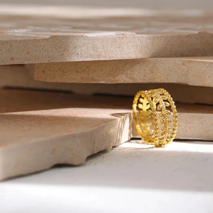 Anel Folhas de Ouro 18K +