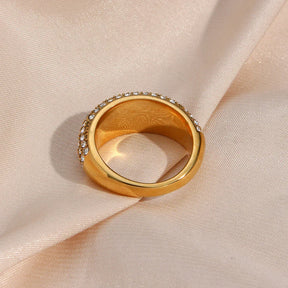 Anel de Luxo com Zircônia Banhado a Ouro