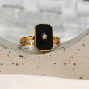 Anel Geométrico Vintage com Zircônia e Esmalte Preto