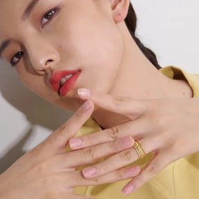 Anel Folhas de Ouro 18K +