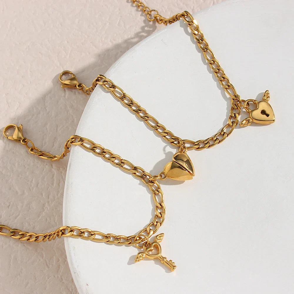 Pulseiras de Aço Inoxidável com Coração e Chave