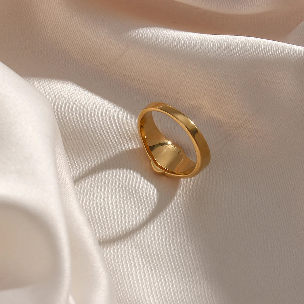 Anel Floral de Ouro com Zircônia para Mulheres