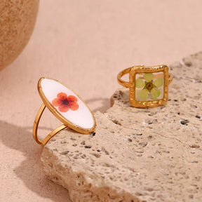 Anel Flor Vintage Oval com Zircônia e Ouro 18K