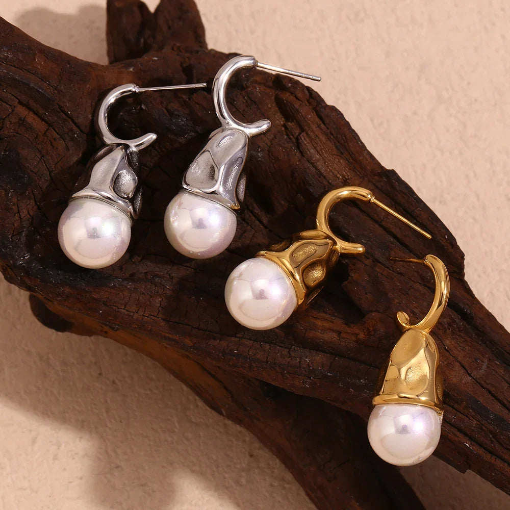 Brincos Elegantes de Pérola com Zircônia
