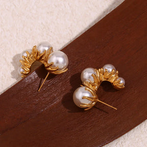 Brincos Pérola Dourada Elegância