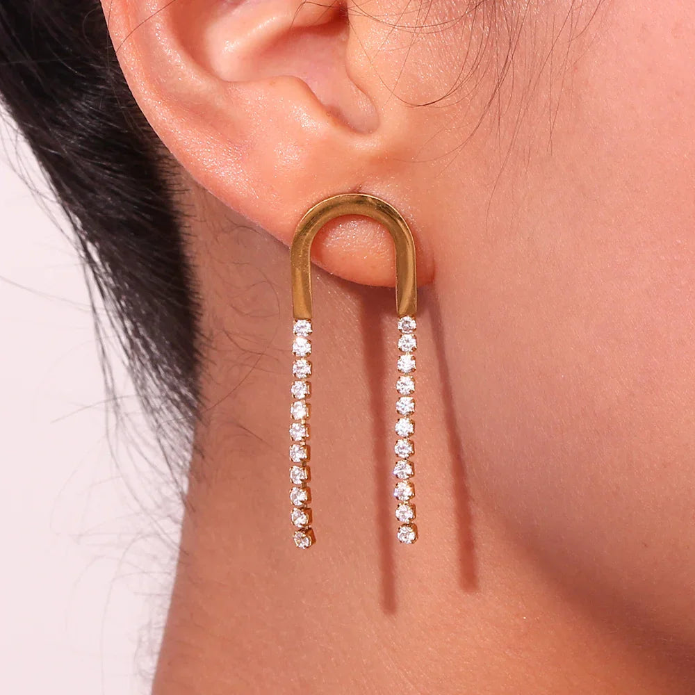 Brincos de Ouro 18K com Zircônia Elegante