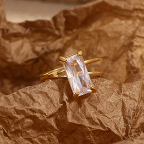 Anel Elegante de Zircônia com Camada Dupla