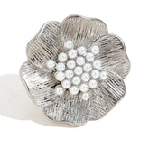 Anel Flor Elegante com Pérola e Aço Inoxidável