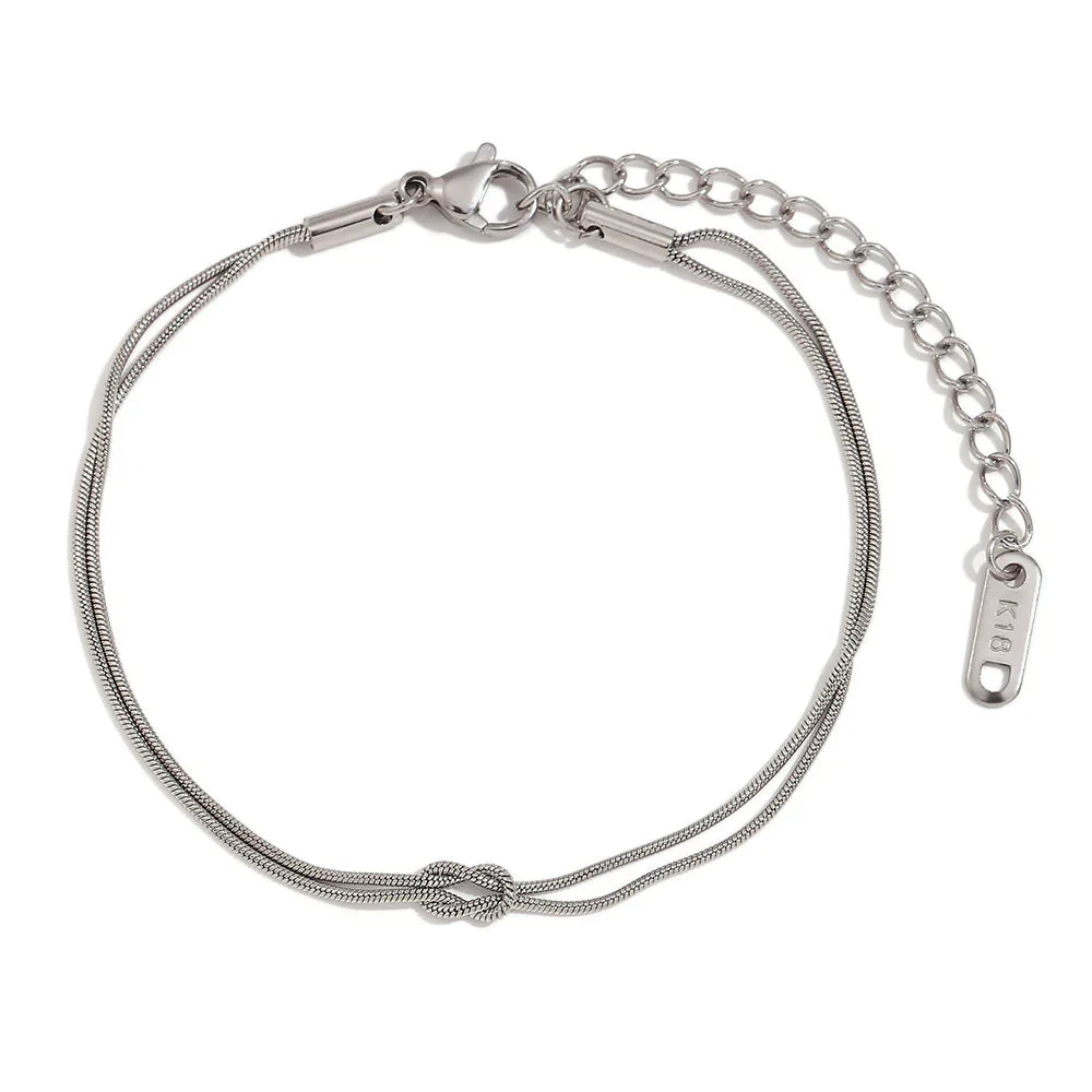 Pulseira Dupla Burnetts Joias: Elegância em Aço Inoxidável