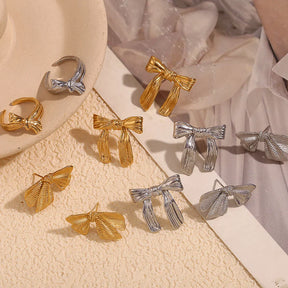 Anel Elegância Laço Banhado a Ouro 18K