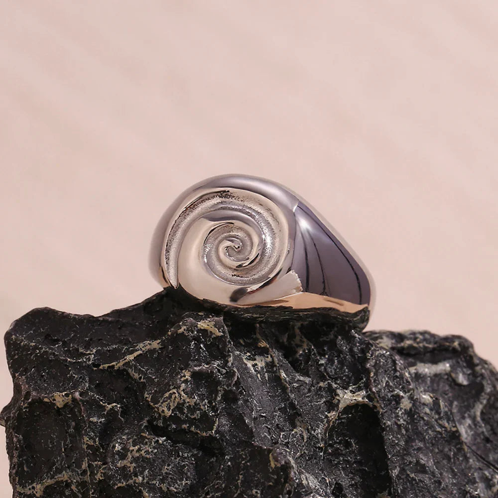 Anel Vortex Elegante Banhado a Ouro 18K
