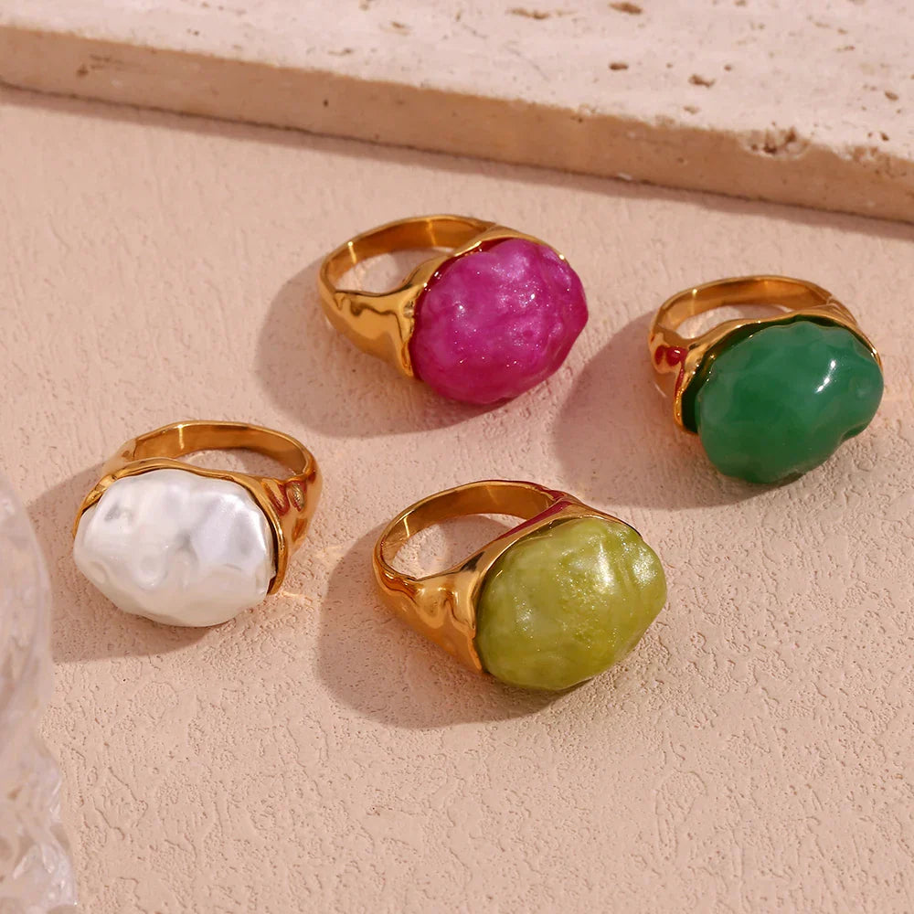 Anel Vintage com Pedra Acrílica e Zircônia