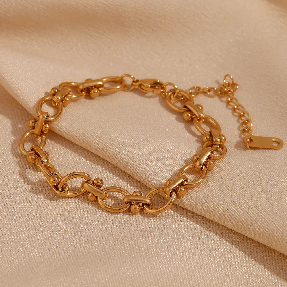 Pulseira Flor Oval Banhada a Ouro 18K Burnetts Joias