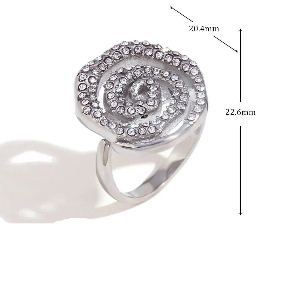 Anel Espiral Elegante com Zircônias