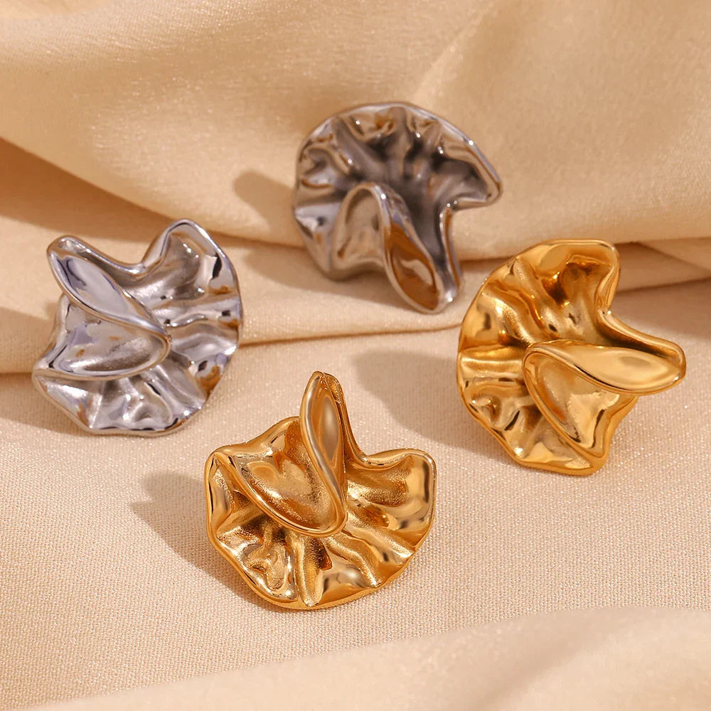 Brincos Plissados Elegantes Banhados a Ouro 18k