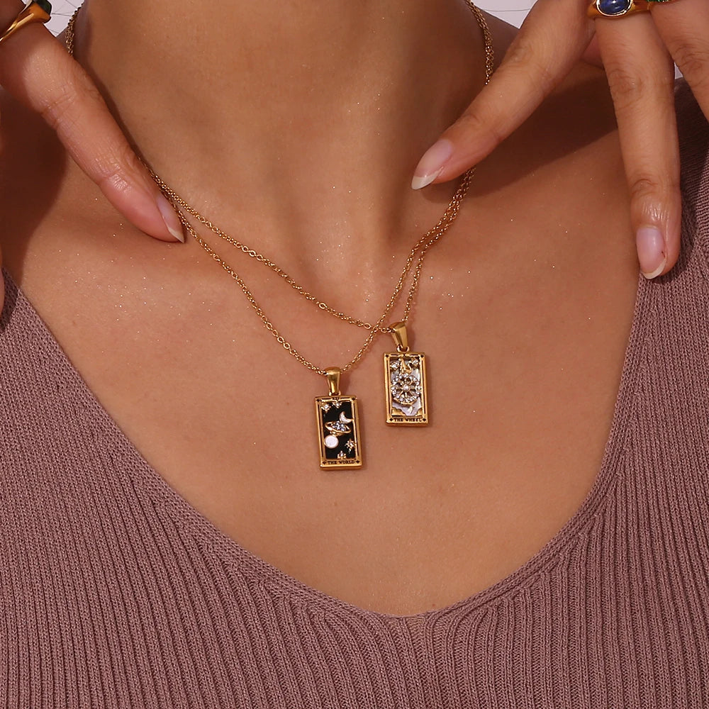 Colar Tarot com Pingente de Zircônia e Ouro 18K