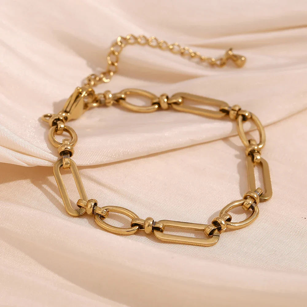 Pulseira Minimalista Belle em Ouro 14K