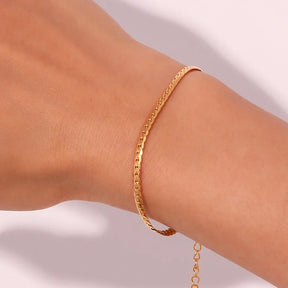 Pulseira Elegância Dourada Burnetts Joias