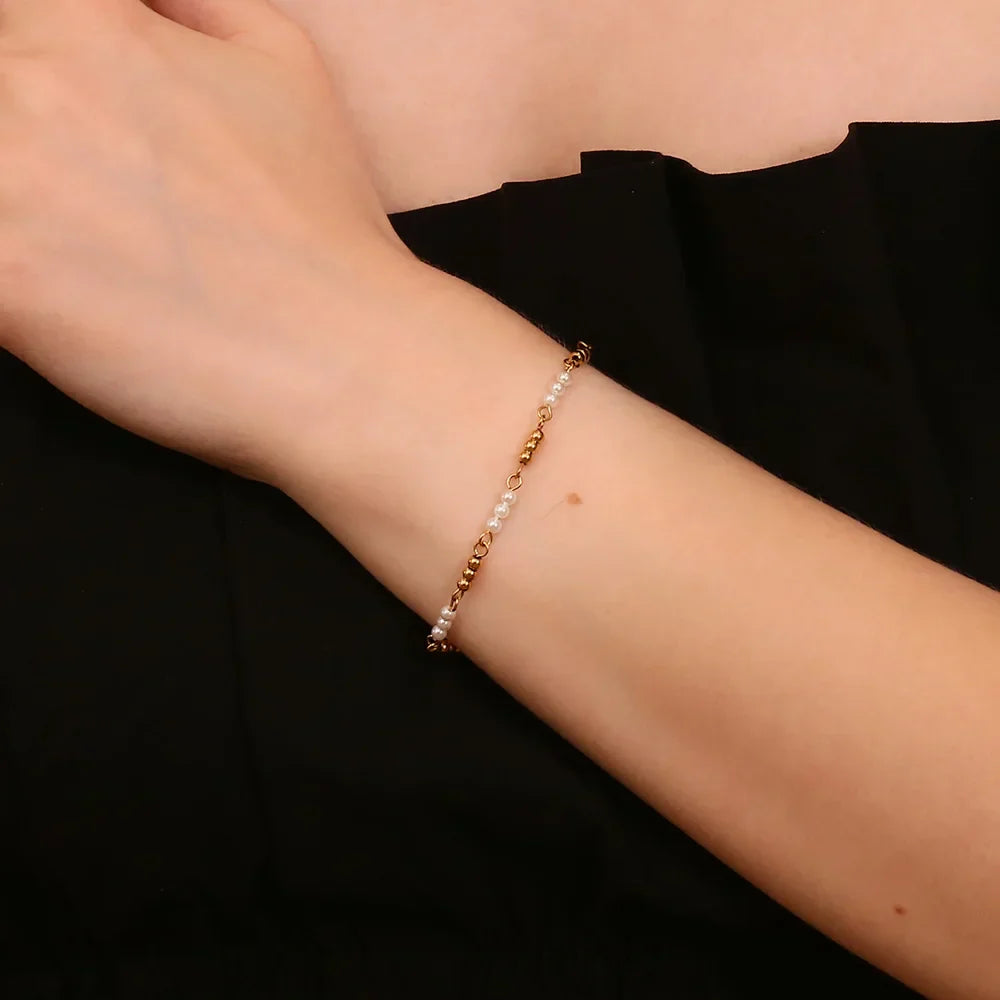 Pulseira Belle de Miçangas e Aço Inoxidável