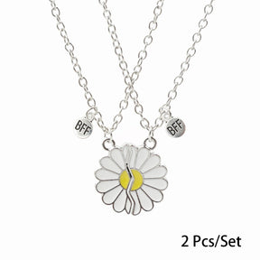 2 Pcs/set Best Friends Pendant Necklace For Woman Magnetic Adjustable Rainbow Daisy Lover Broken Heart Chain BFF Jewelry Gifts