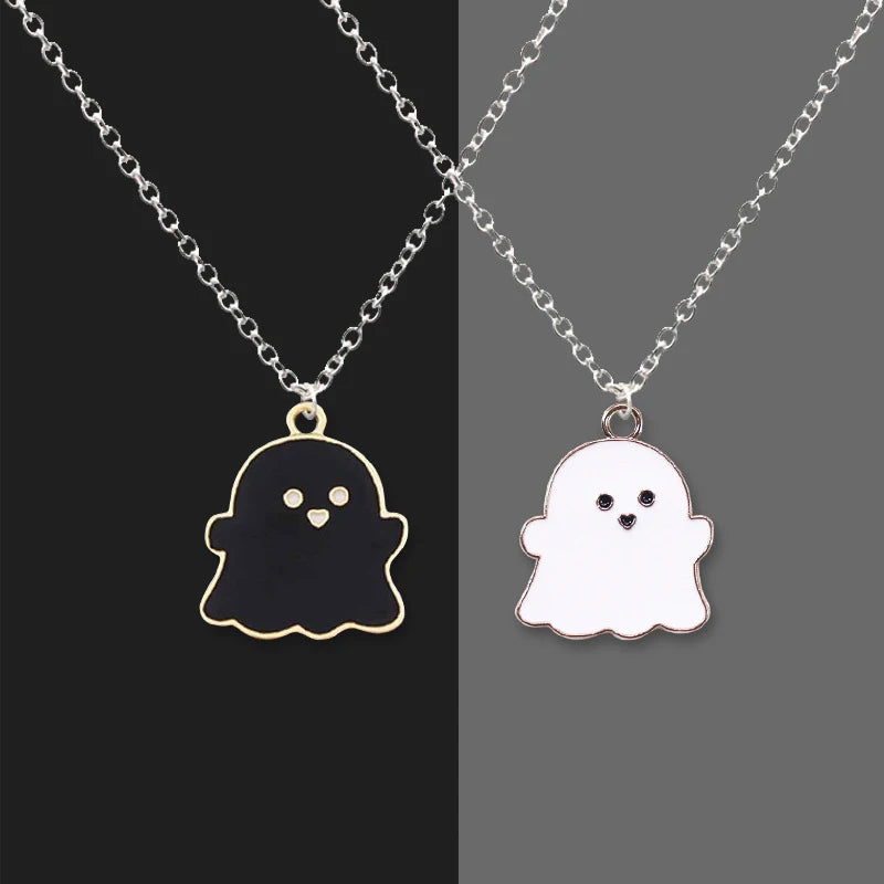 2Pcs Cute Black And White Ghost Pendant Necklaces For Women Men Best Friend Lovely Ghost Pendant Couple Necklace Fashion Jewelry