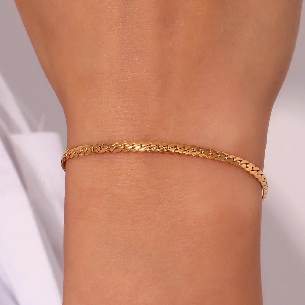 Pulseira Elegância Dourada Burnetts Joias