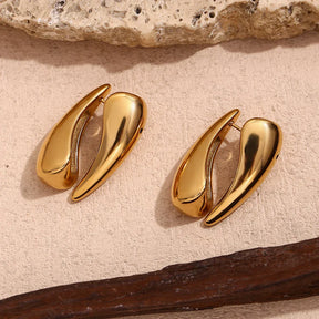 Brincos Elegância Dourada em Aço Inoxidável