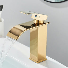 Quyanre Matte Torneira Estilo Cachoeira Design Quadrado Controle Alavanca Tratamento Polido