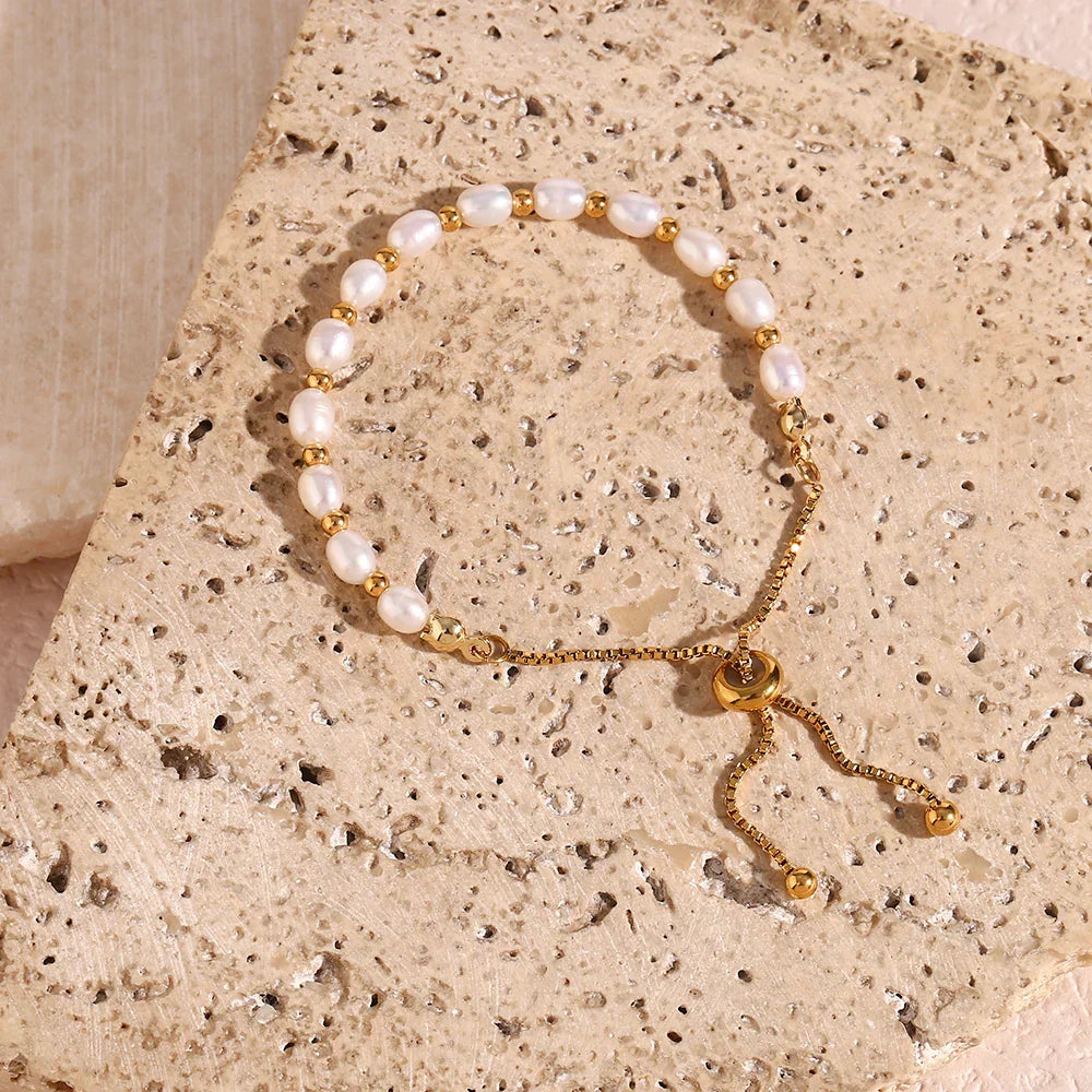 Pulseira Elegante de Pérolas e Aço Inoxidável Burnetts Joias