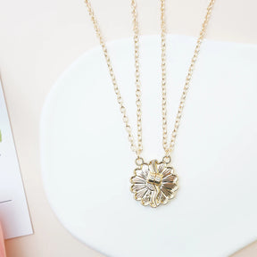 2 Pcs/set Best Friends Pendant Necklace For Woman Magnetic Adjustable Rainbow Daisy Lover Broken Heart Chain BFF Jewelry Gifts
