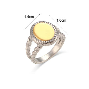 Anel Oval Torcido Banhado a Ouro para Mulheres