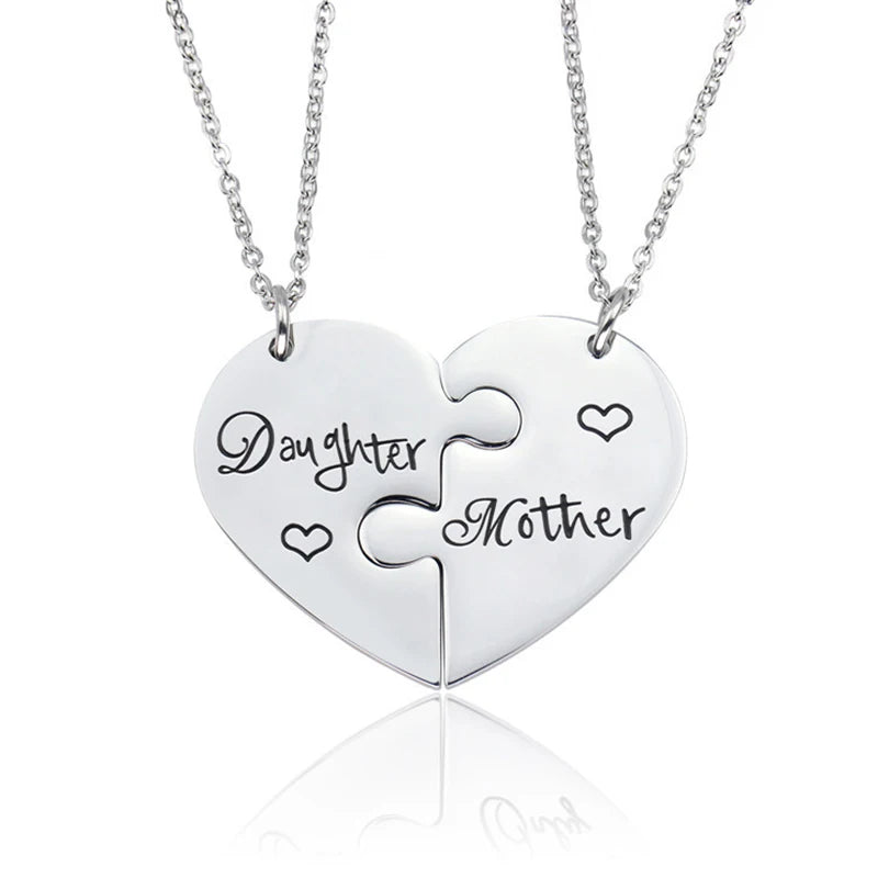 2 Pcs/Set Father Daughter Mother Son Necklace Stainless Steel Heart Puzzle Pendant Necklace Family Jewelry