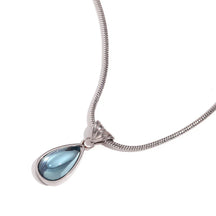Colar Elegance Gota de Água com Zircônia