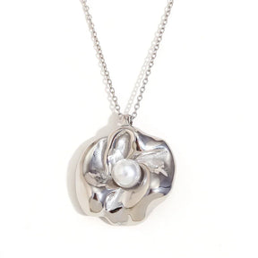 Colar Pingente Flor de Pérola Elegante em Aço Inoxidável 18K