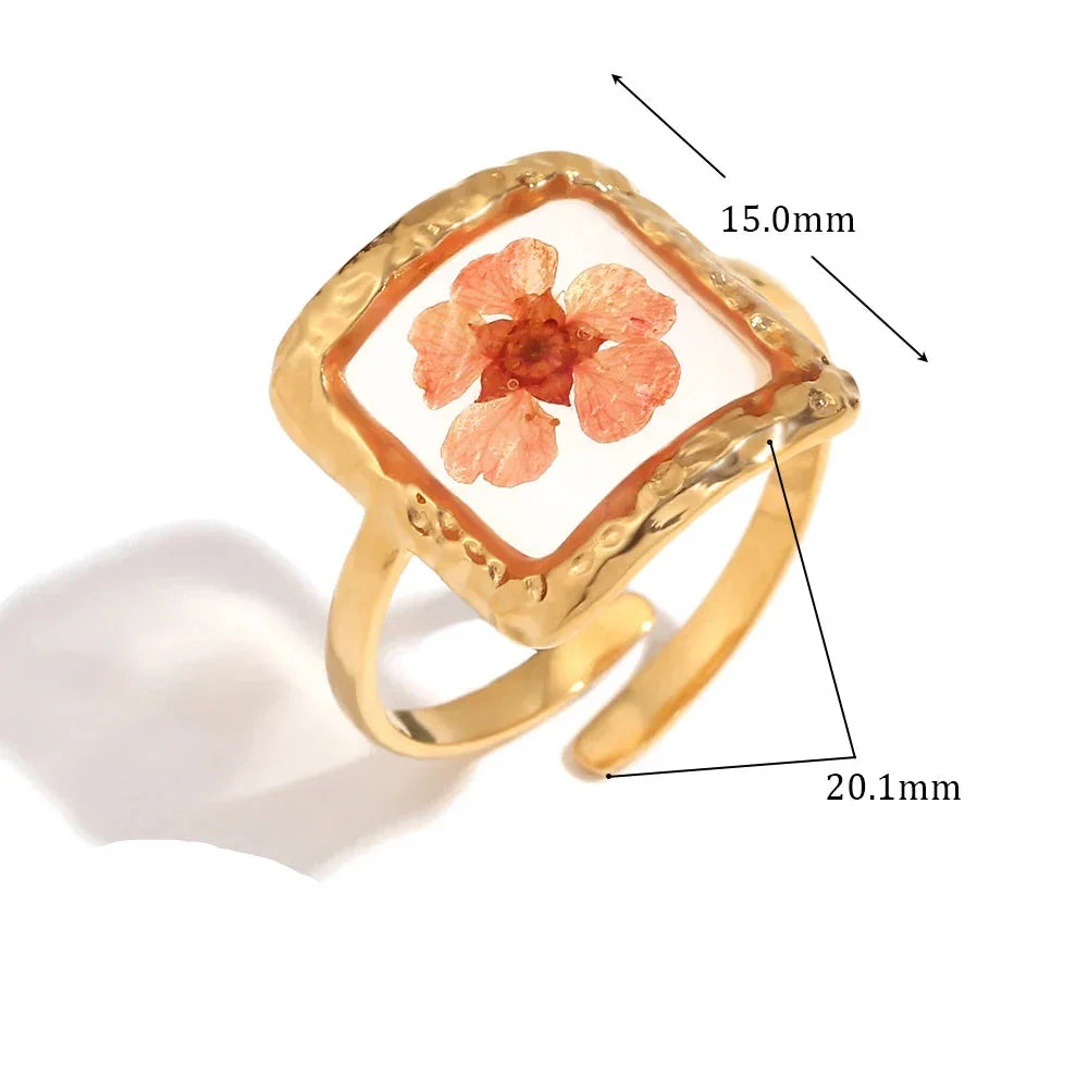 Anel Flor Vintage Oval com Zircônia e Ouro 18K
