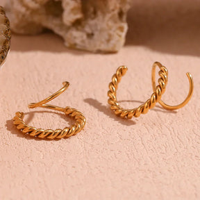 Brincos de Argola Espiral Dourada