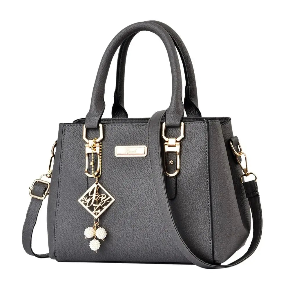 Bolsa de Couro com 15%OFF na Primeira Compra + Frete Grátis - Pague 3 x Sem Juros