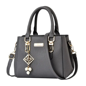 Bolsa de Couro com 15%OFF na Primeira Compra + Frete Grátis - Pague 3 x Sem Juros