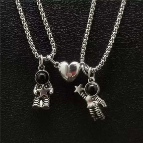 Colares casal astronauta