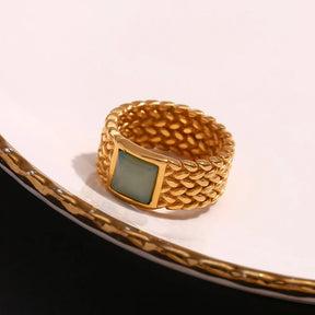 Anel Elegance com Pedra Natural e Zircônia