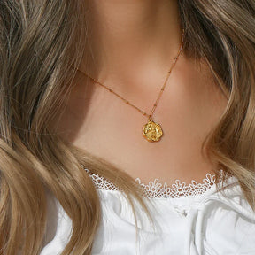 Colar Romântico Sakura Banhado a Ouro 18K
