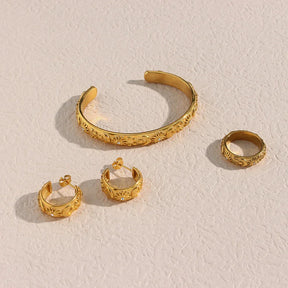 Pulseira Burnetts Joias Sol e Lua Banhada a Ouro