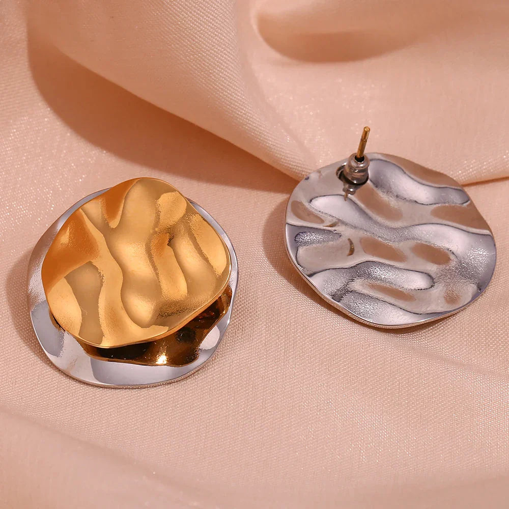 Brincos Elegantes de Camada Dupla em Ouro e Prata